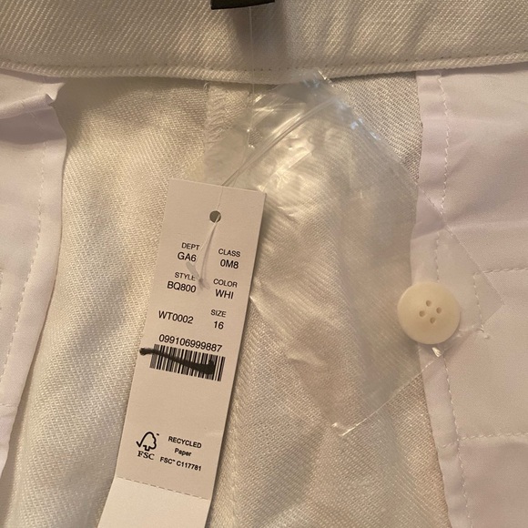 NWT J. Crew Pintuck White Suit Short in stretch linen blend 16 - Picture 6 of 9